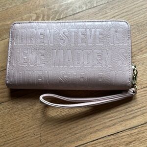 CLOSET CLOSING!! Steve Madden Pink Wristlet Wallet